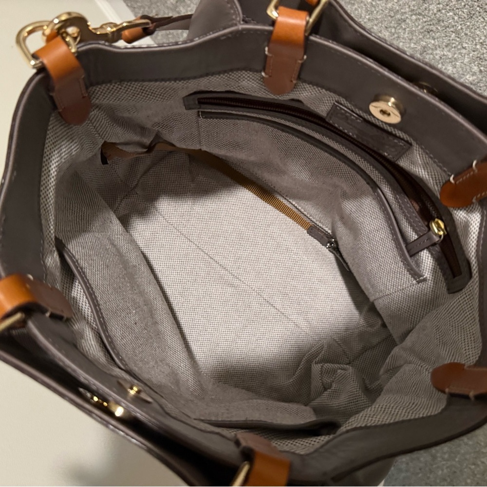 Dooney & Bourke City Flynn Bag in Taupe w/ Brown leather accents - - Picture 6 of 6